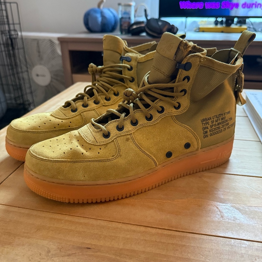Nike SF AF1 Mid 'Desert Moss'
